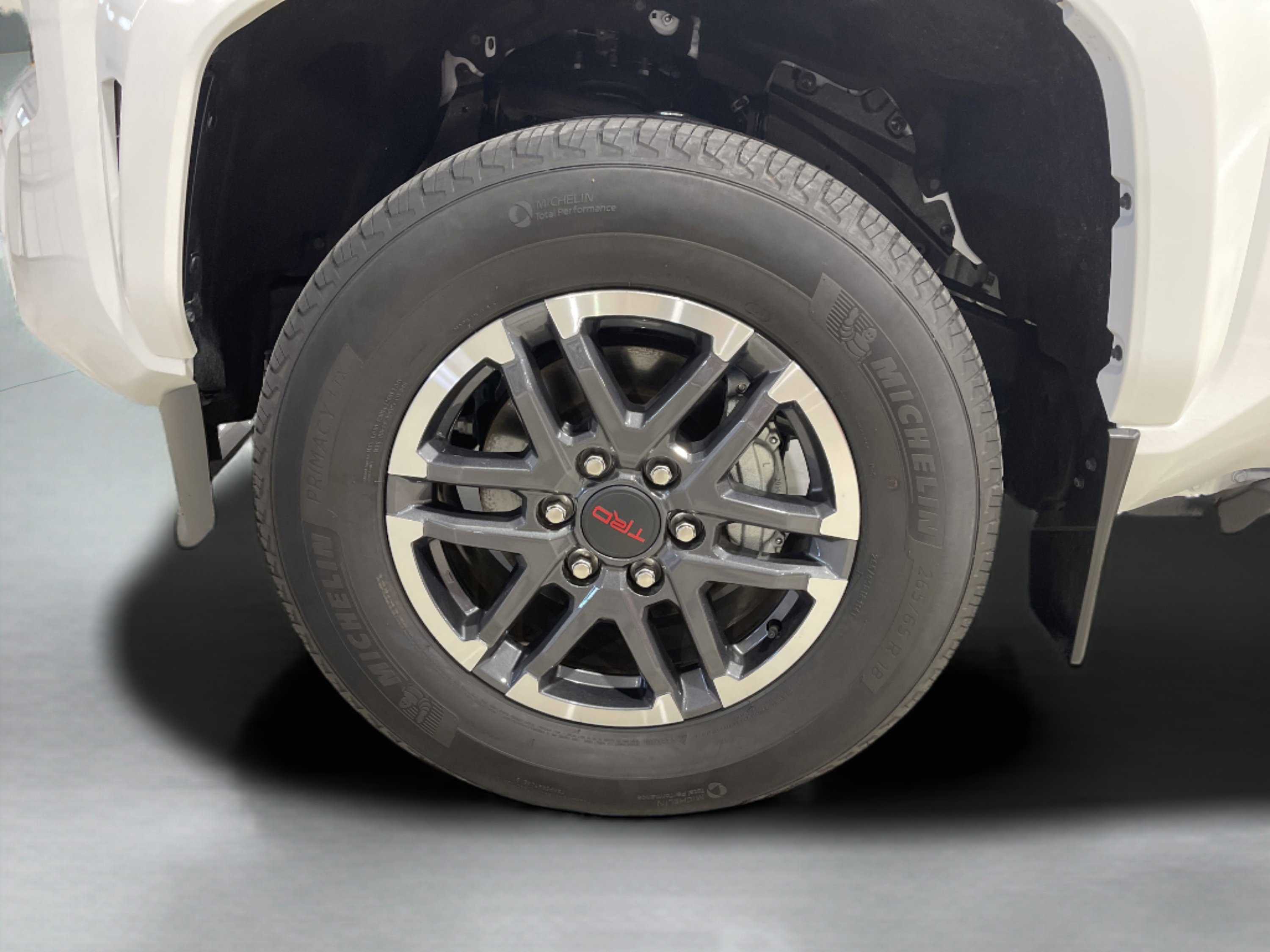 2024 Toyota Tacoma TRD Sport photo 8