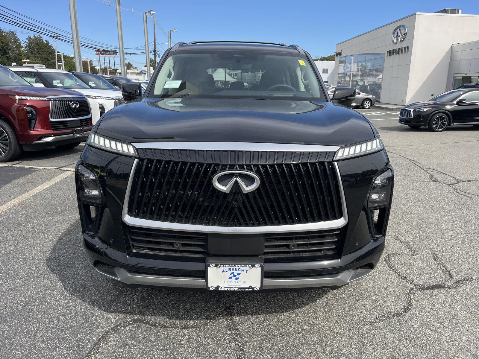 2025 Infiniti QX80 Luxe photo 7