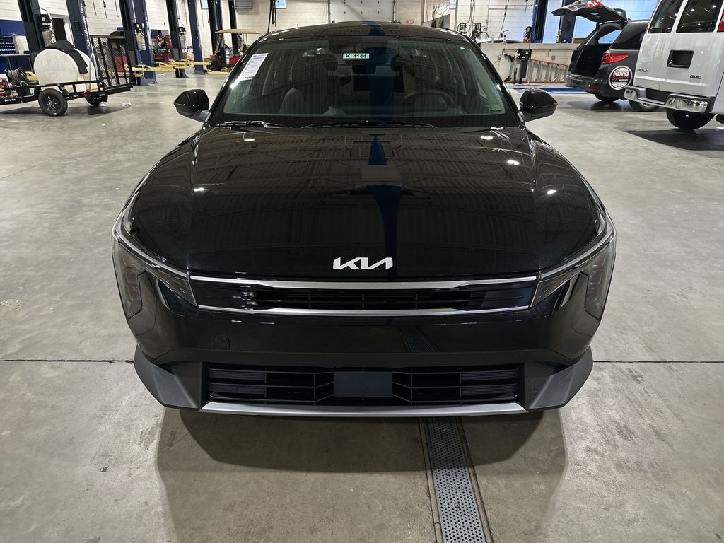 2025 Kia K4 EX photo 3