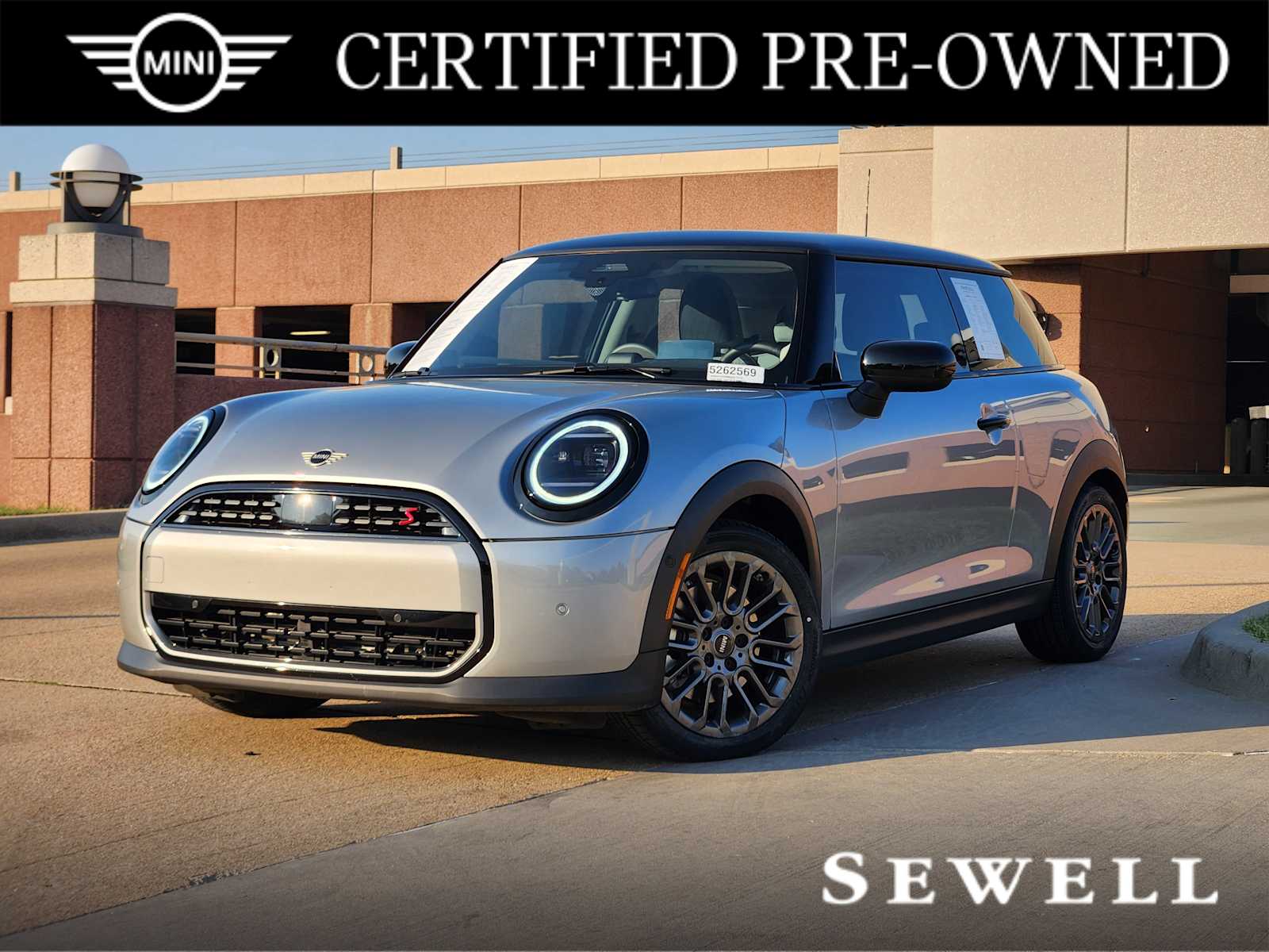 2025 MINI Hardtop 2 Door S's photo