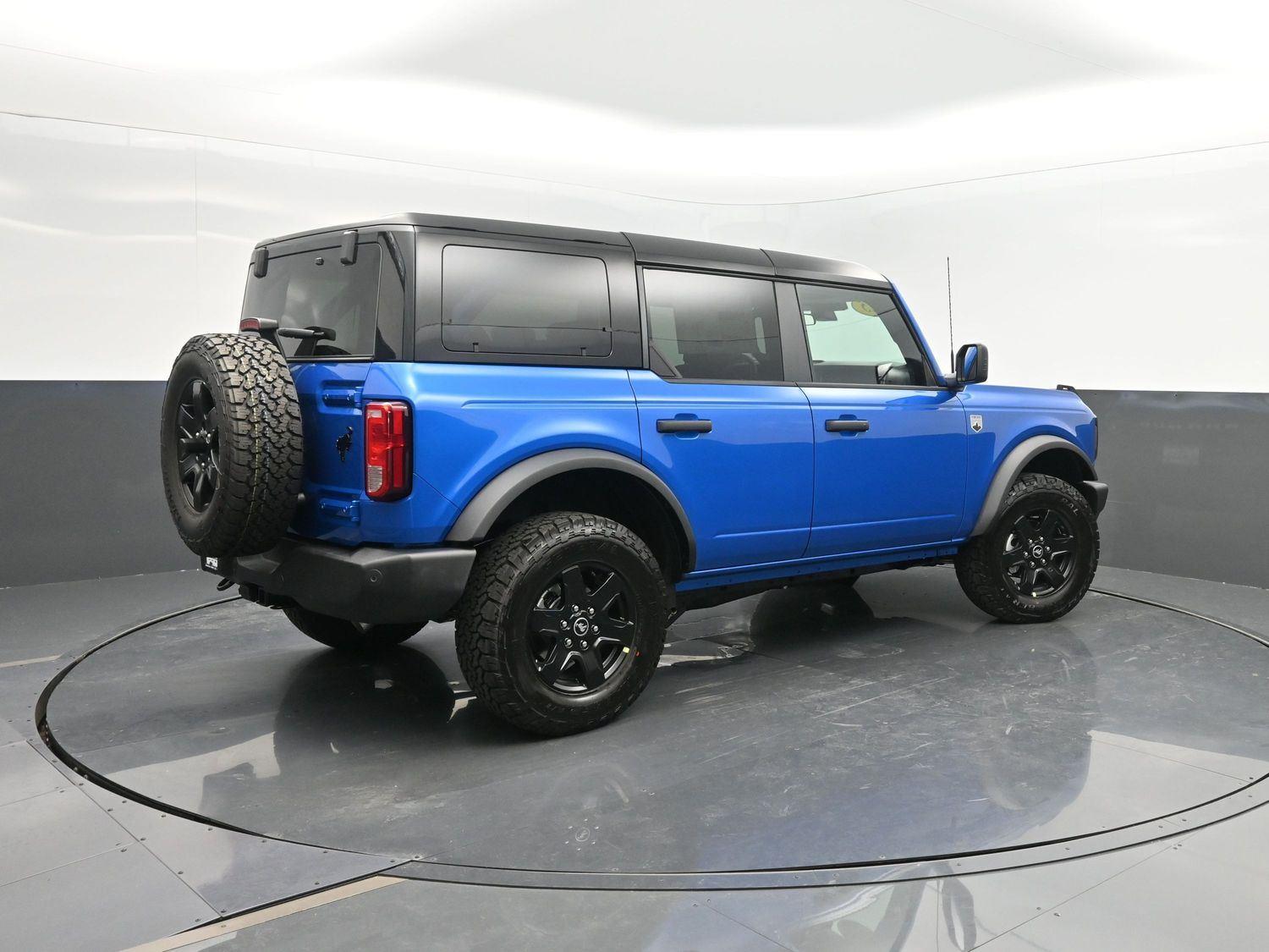 2025 Ford Bronco 4-Door Big Bend's photo