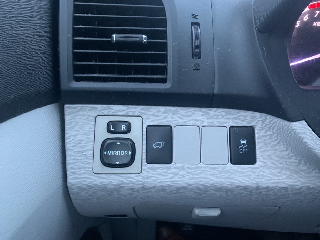 2011 Toyota Venza Base photo 9