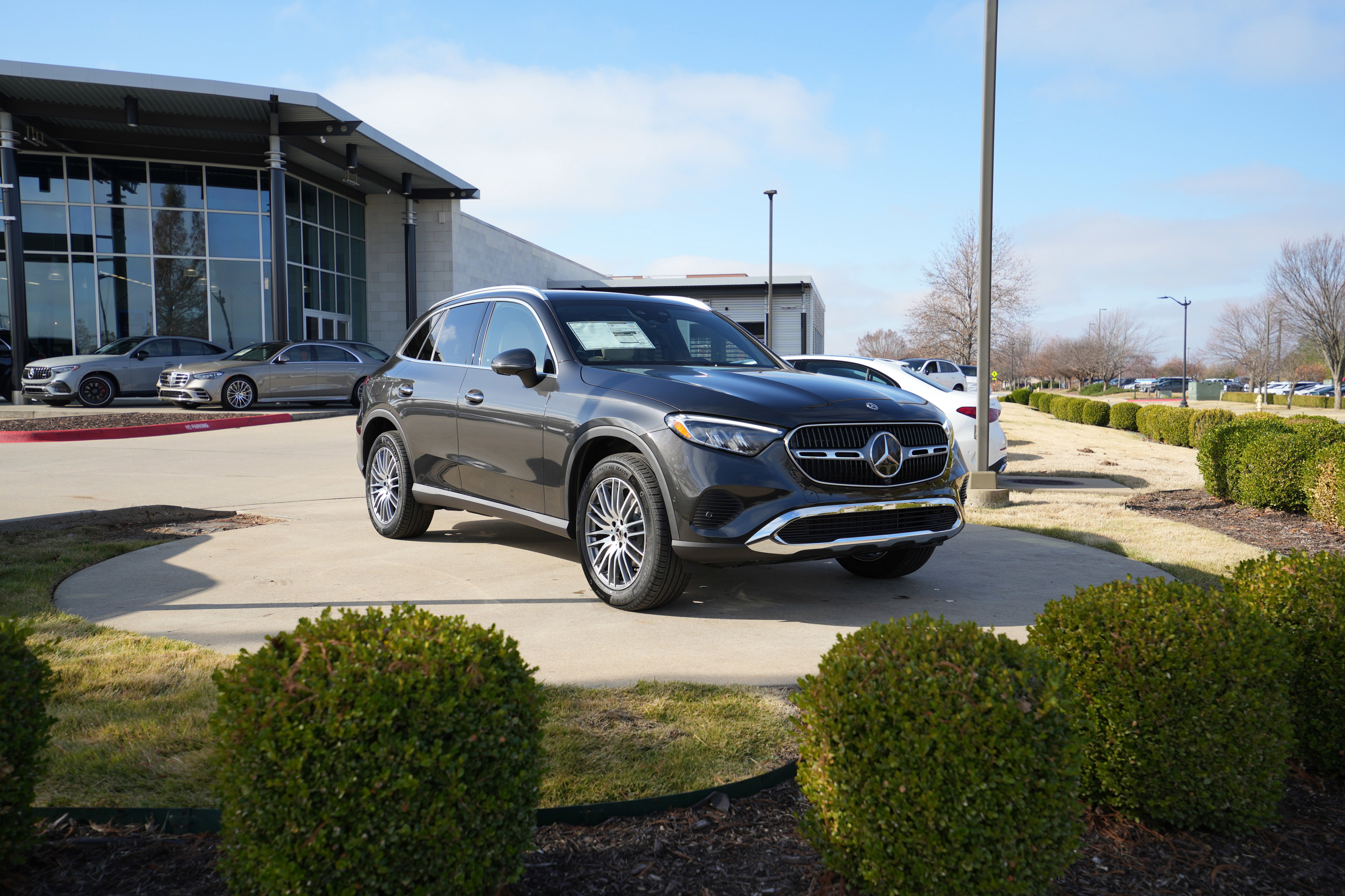 2026 Mercedes-Benz GLC Base's photo