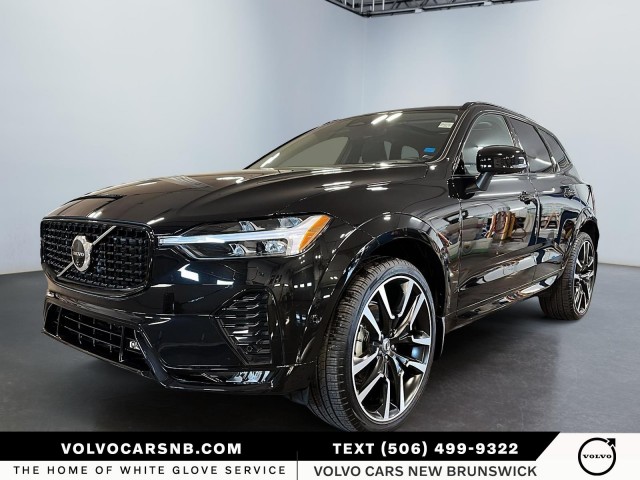 2025 Volvo XC60 B5 Ultra Dark Theme