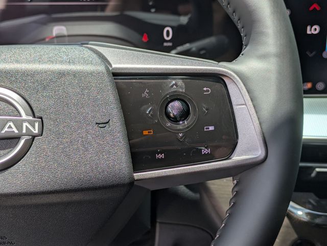2025 Nissan Murano SL photo 18