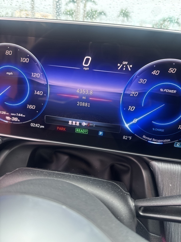 2023 Mercedes Benz EQE SUV 350 photo 5