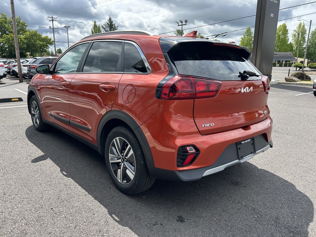 2022 Kia Niro LXS photo 8