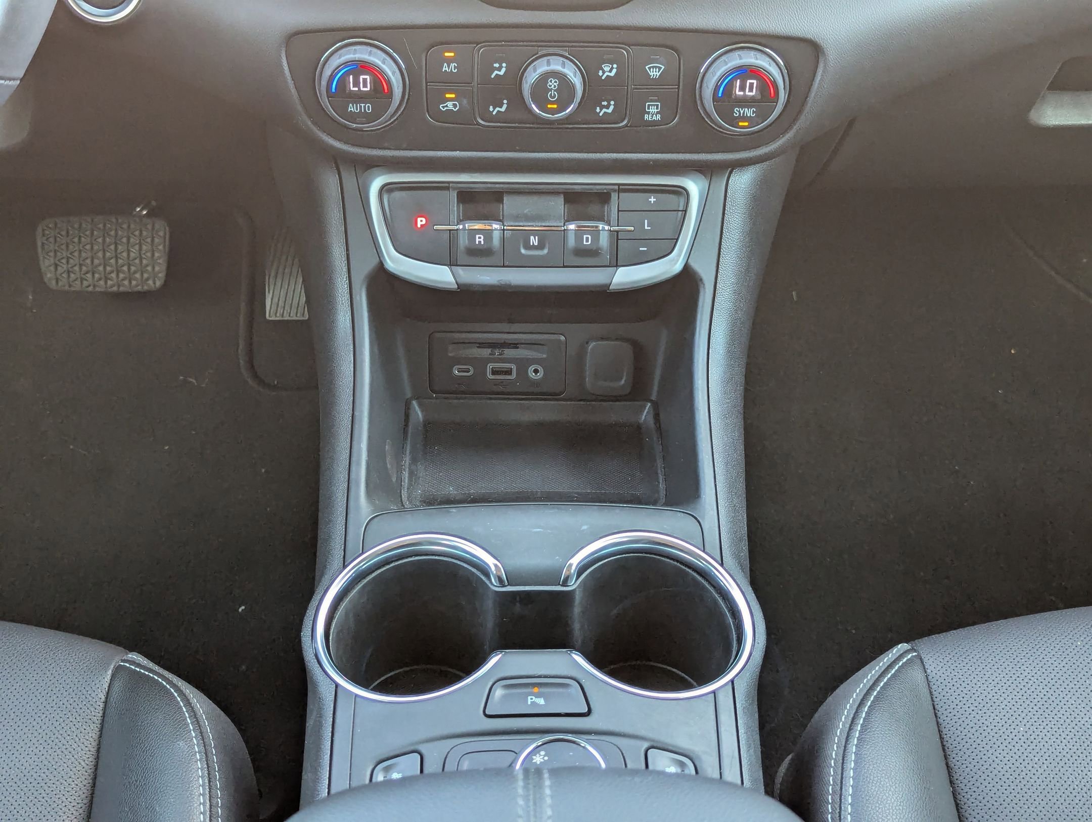 2024 Gmc Terrain SLT photo 15