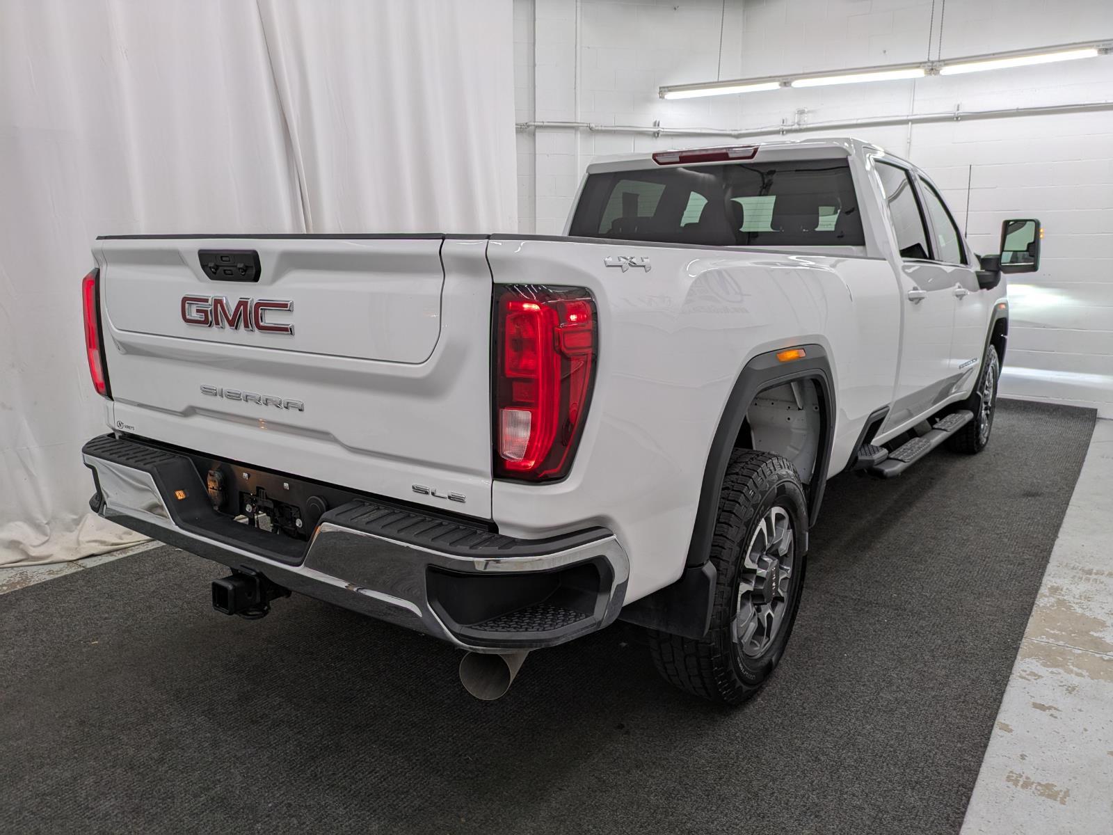 2024 Gmc Sierra HD SLE photo 3