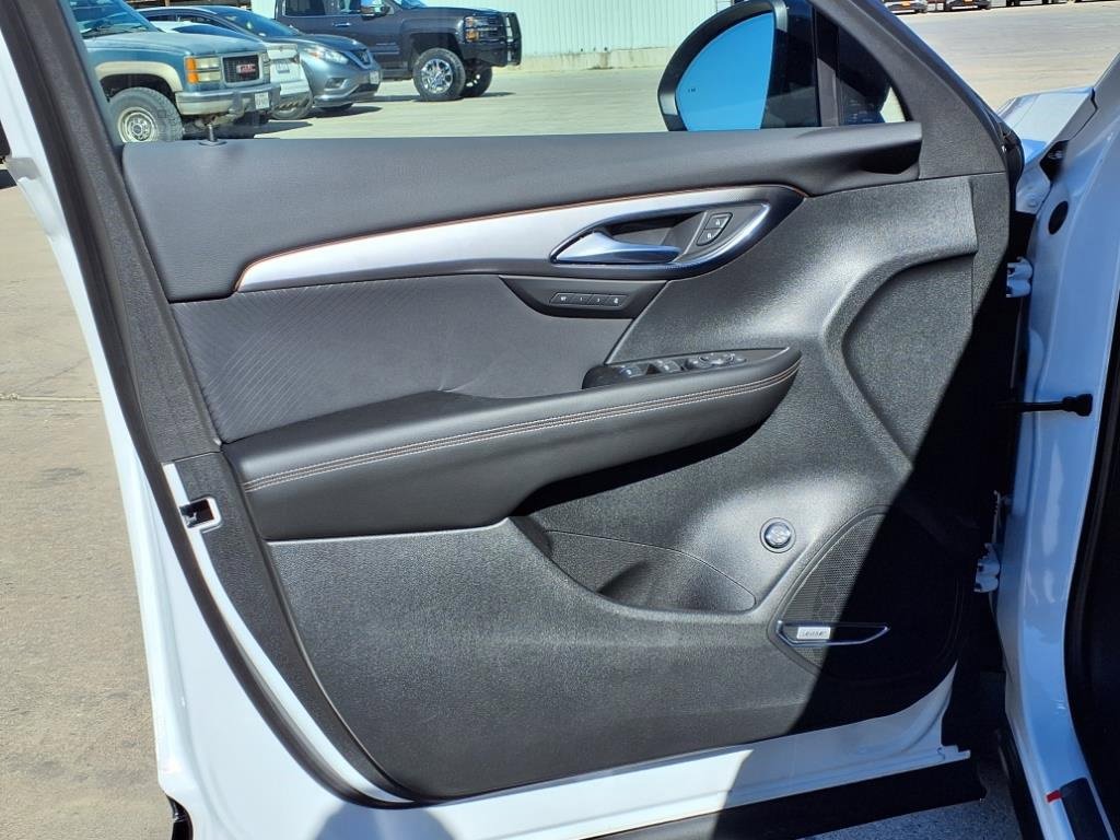 New 2025 Summit White Buick Sport Touring image 15