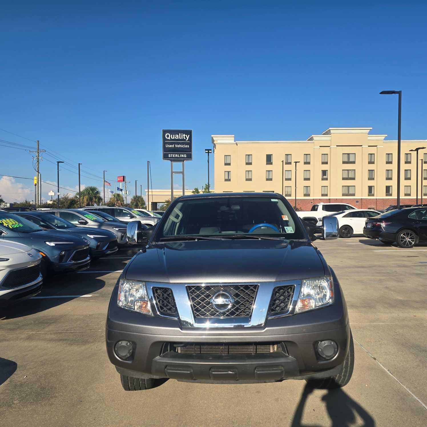 2019 Nissan Frontier SV photo 2