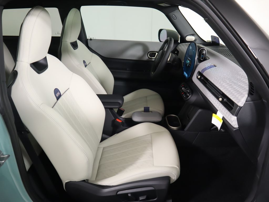 2026 Mini Cooper Hardtop S 2 Door Iconic photo 18