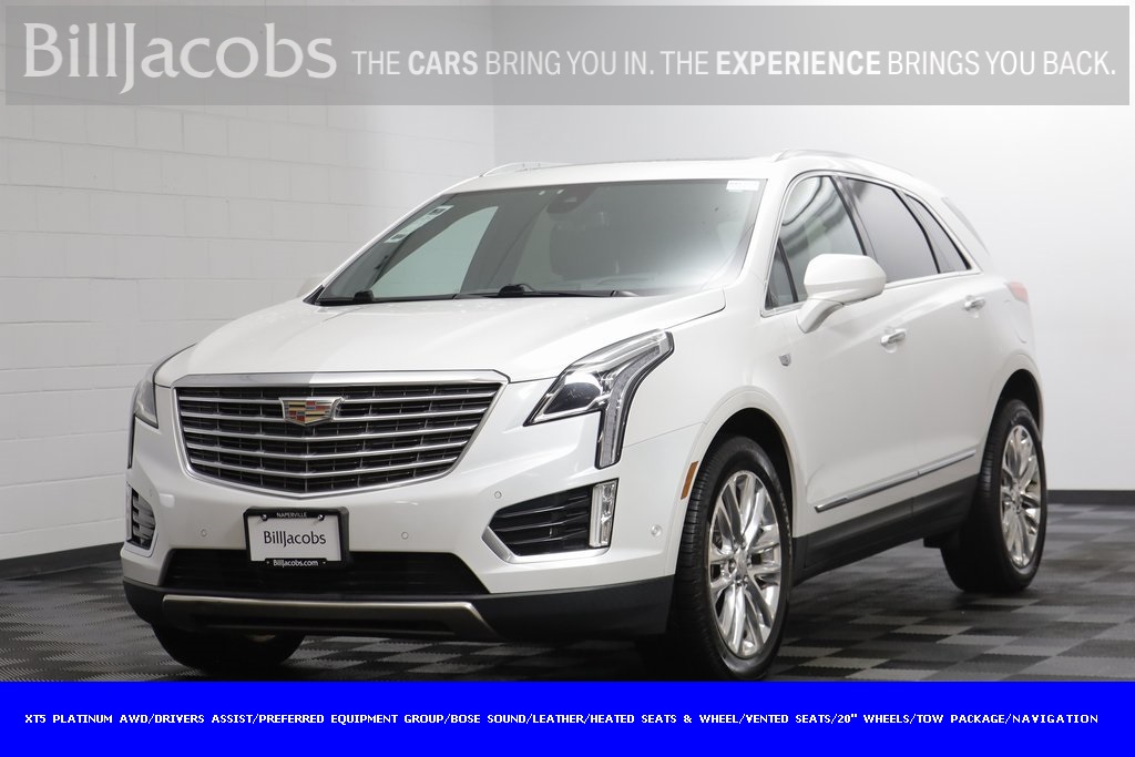 2017 Cadillac XT5 Platinum's photo