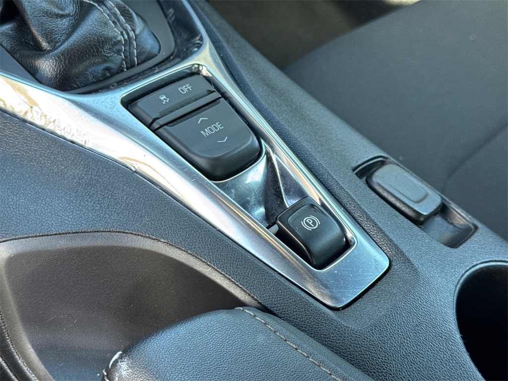 2020 Chevrolet Camaro 1LT photo 19