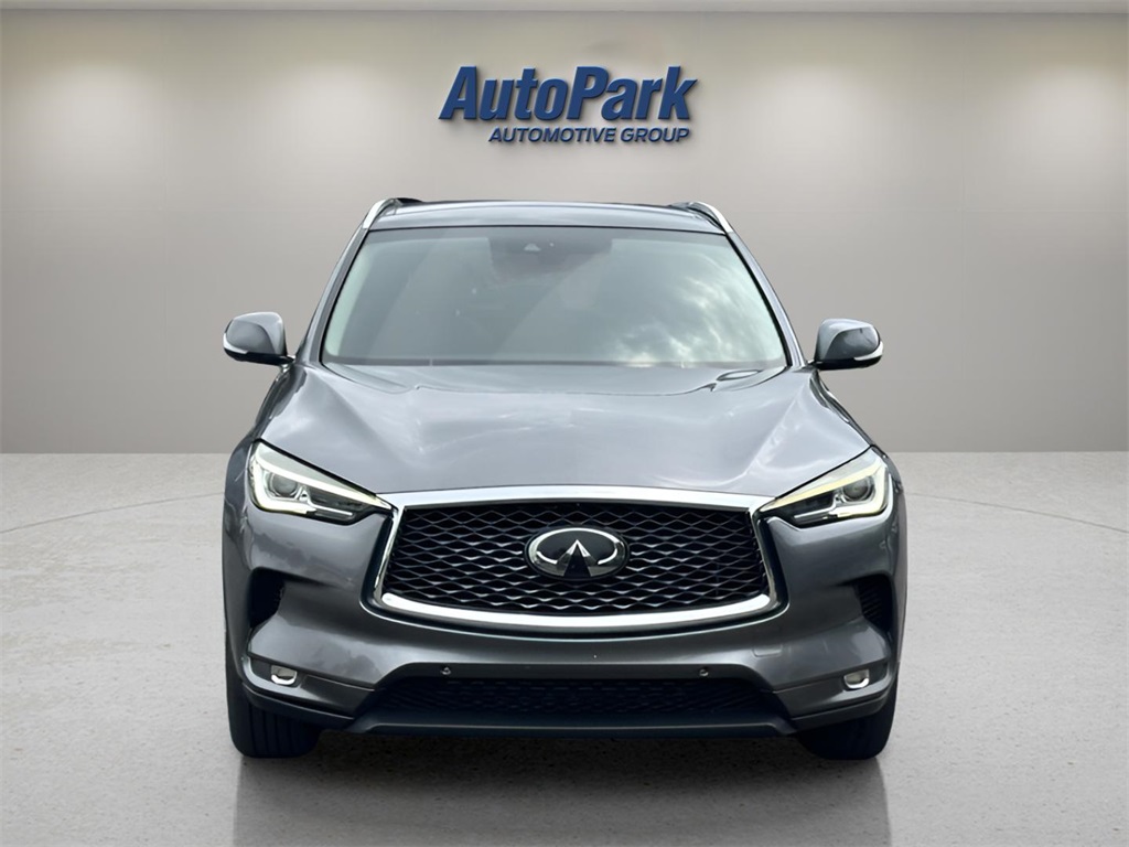 2019 Infiniti QX50 Essential photo 2