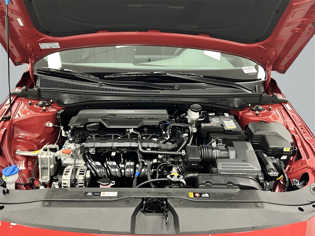 2024 Hyundai Elantra SEL photo 17