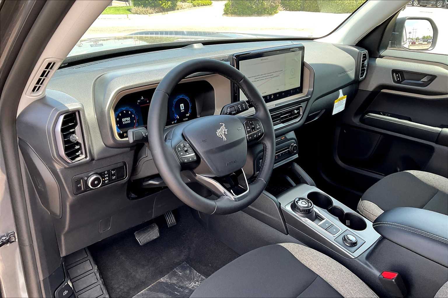 2025 Ford Bronco Sport Big Bend photo 8