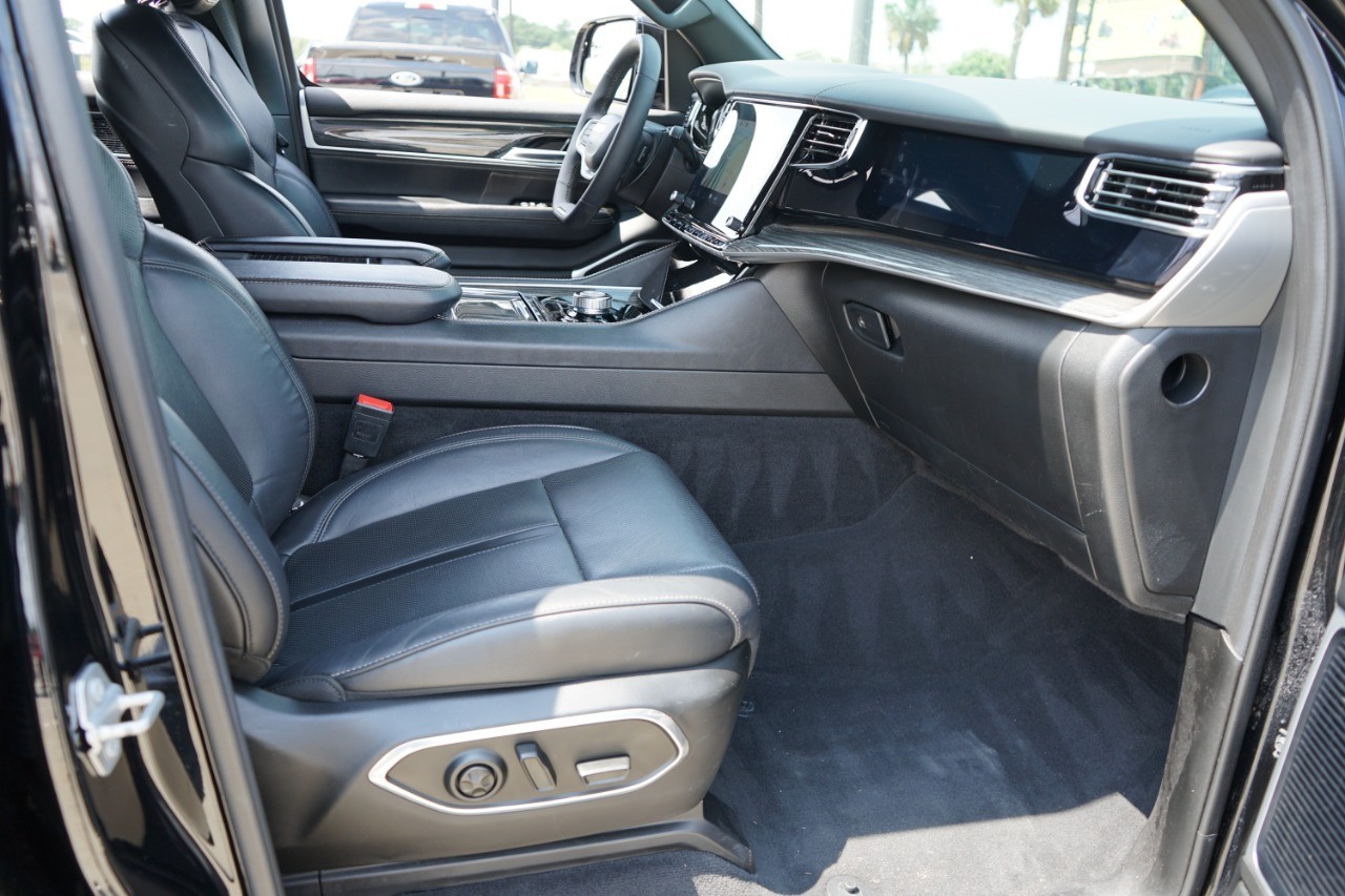2022 Jeep Wagoneer Series II photo 14