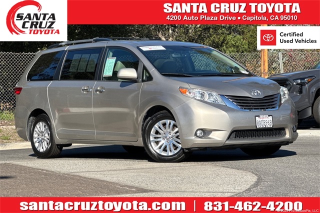 2017 Toyota Sienna XLE