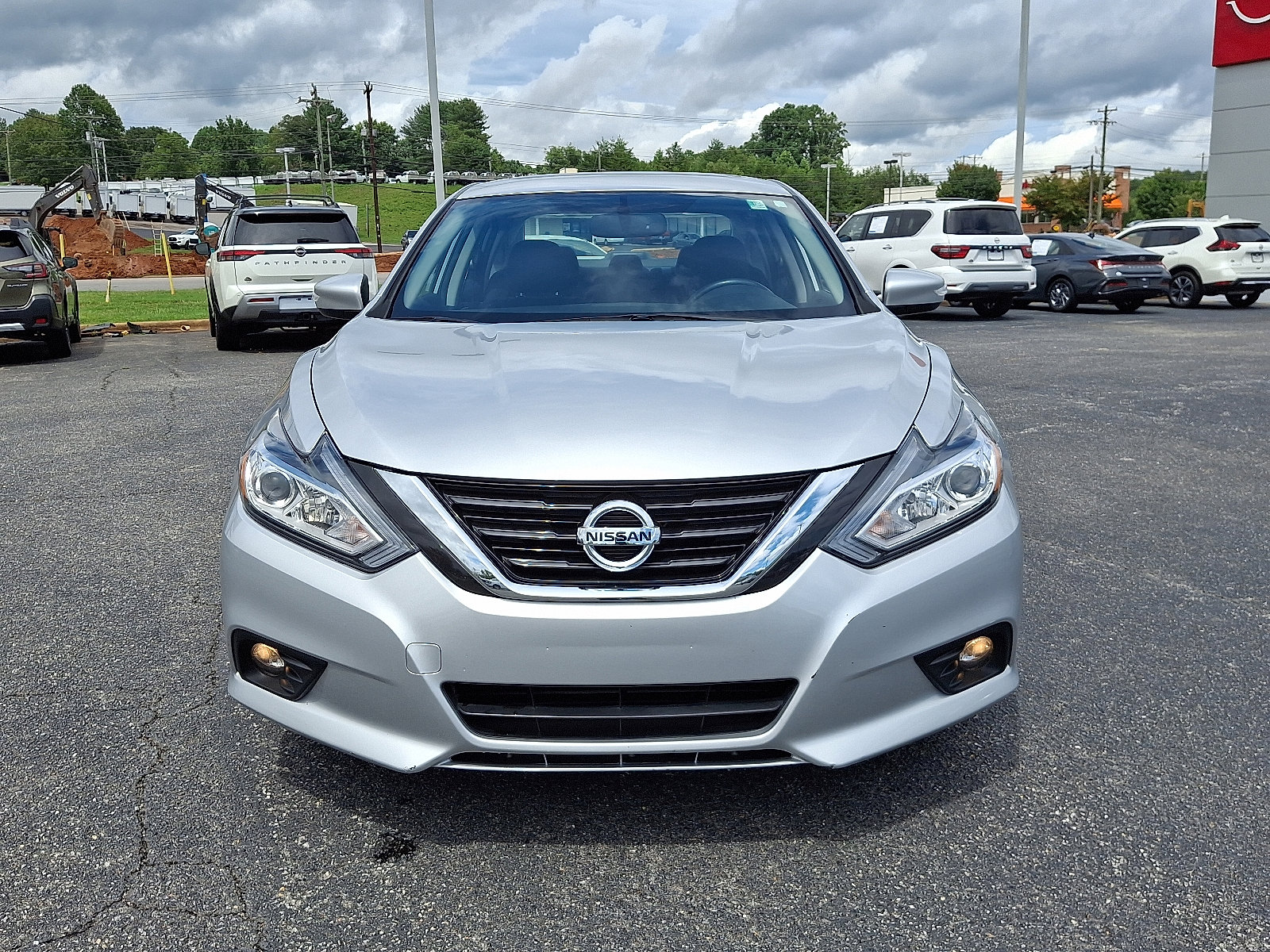 2018 Nissan Altima 2.5 SV photo 2