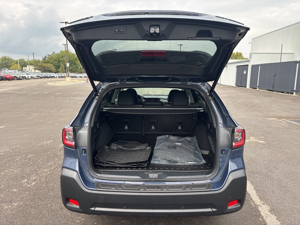 2025 Subaru Outback Onyx Edition photo 7