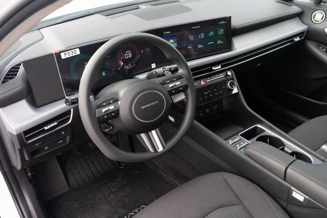 2025 Hyundai Sonata SEL photo 4