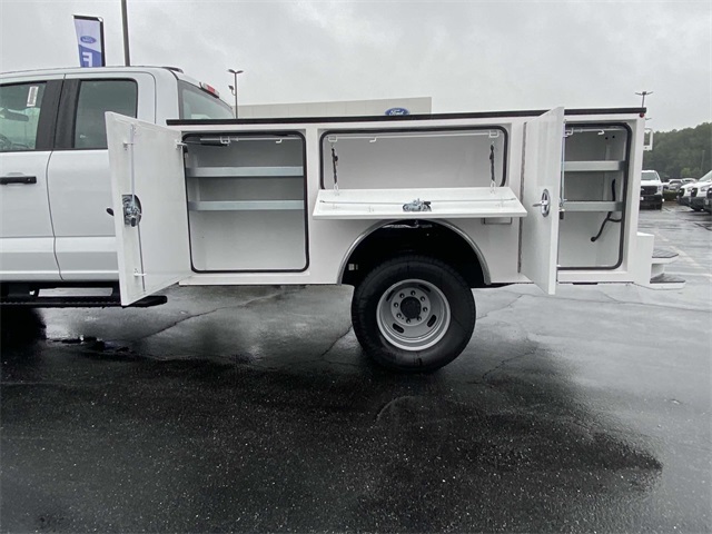 2025 Ford F-350 photo 5