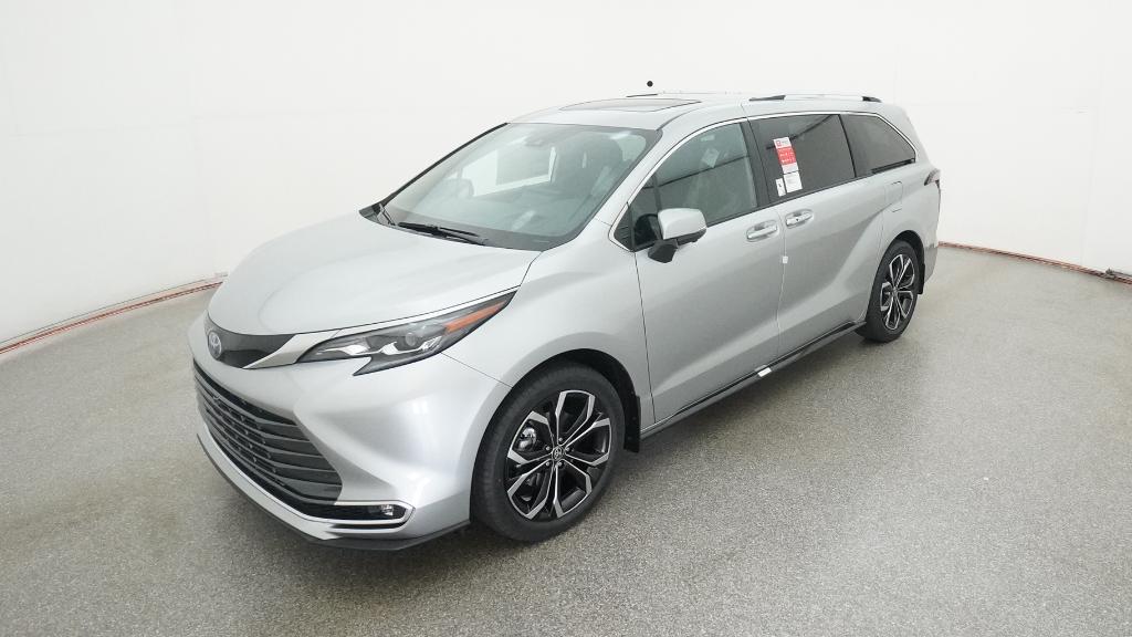 2025 Toyota Sienna Platinum's photo