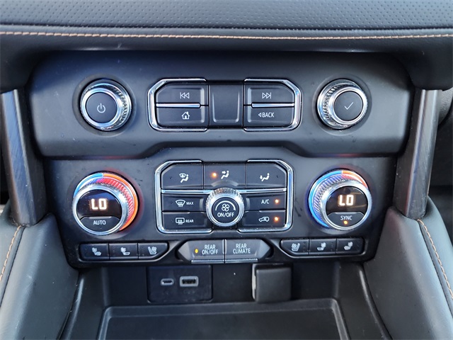 2022 Gmc Yukon XL AT4 photo 5
