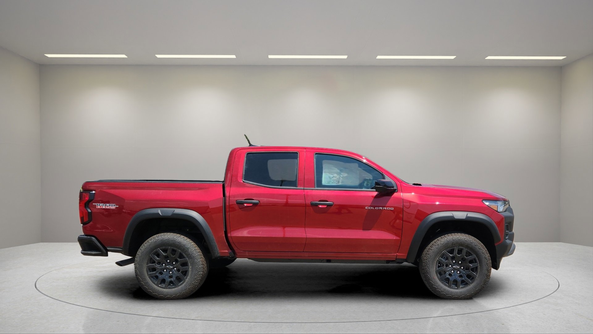 2026 Chevrolet Colorado Trail Boss photo 2