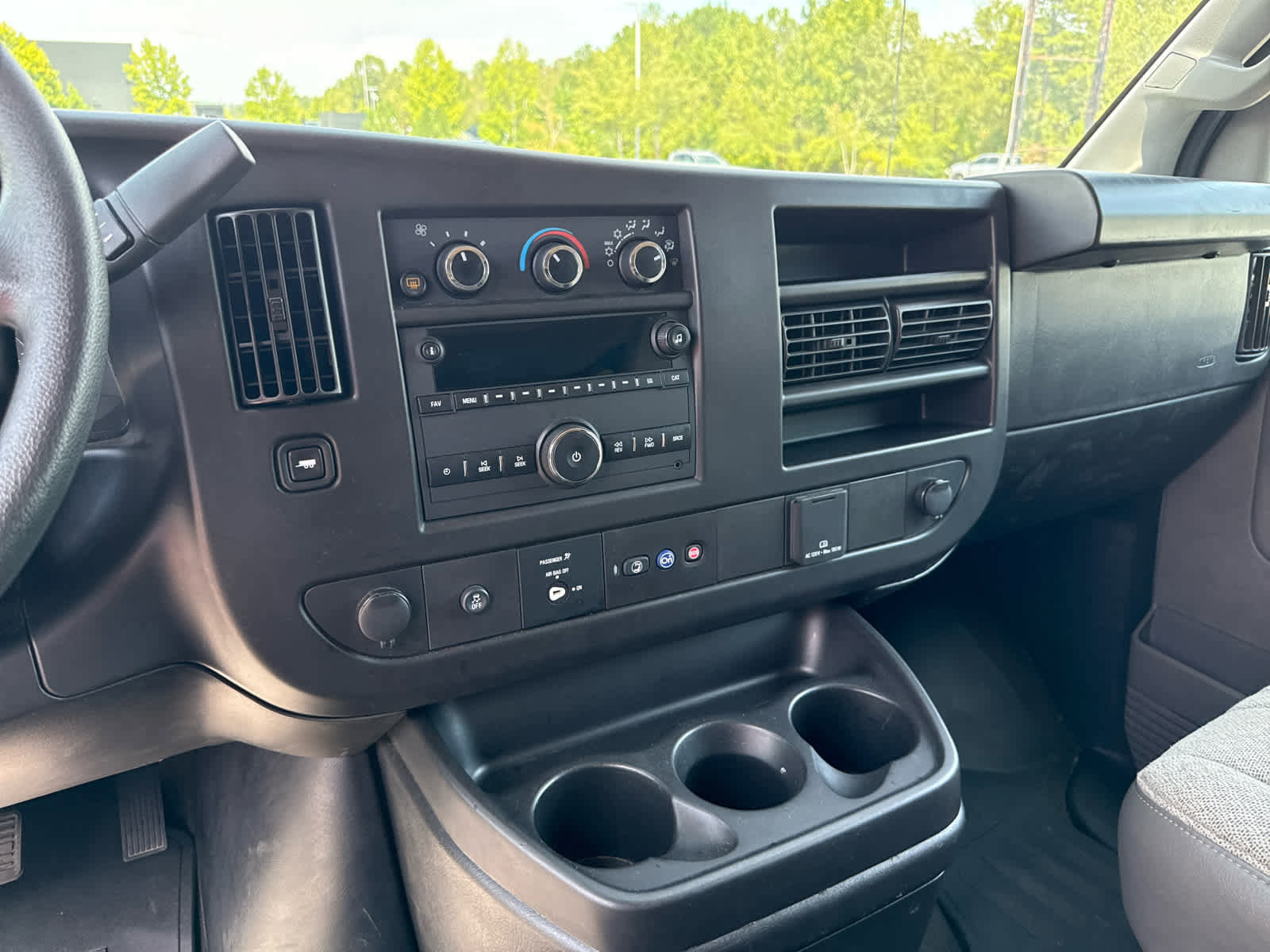 2023 Chevrolet Express Passenger LS photo 9