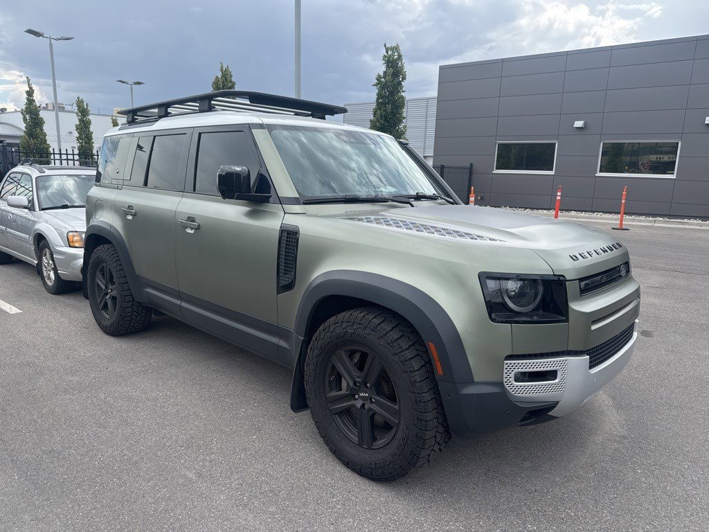 2020 Land Rover Defender 110 HSE photo 2
