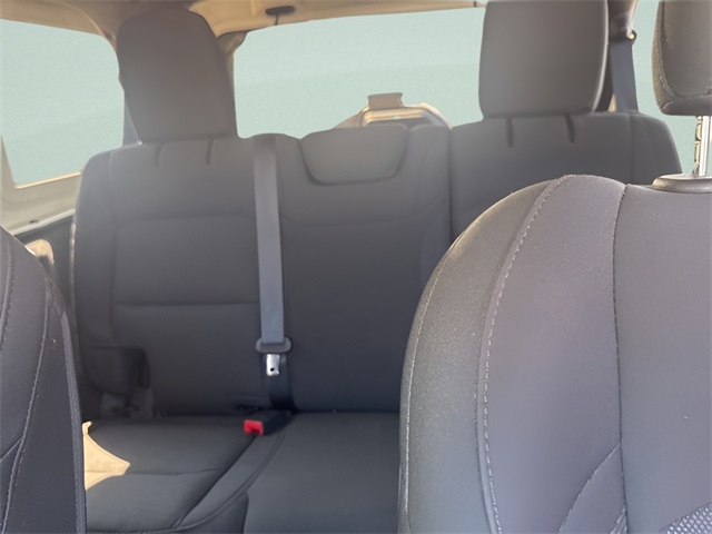 2020 Jeep Wrangler Unlimited Sahara photo 12