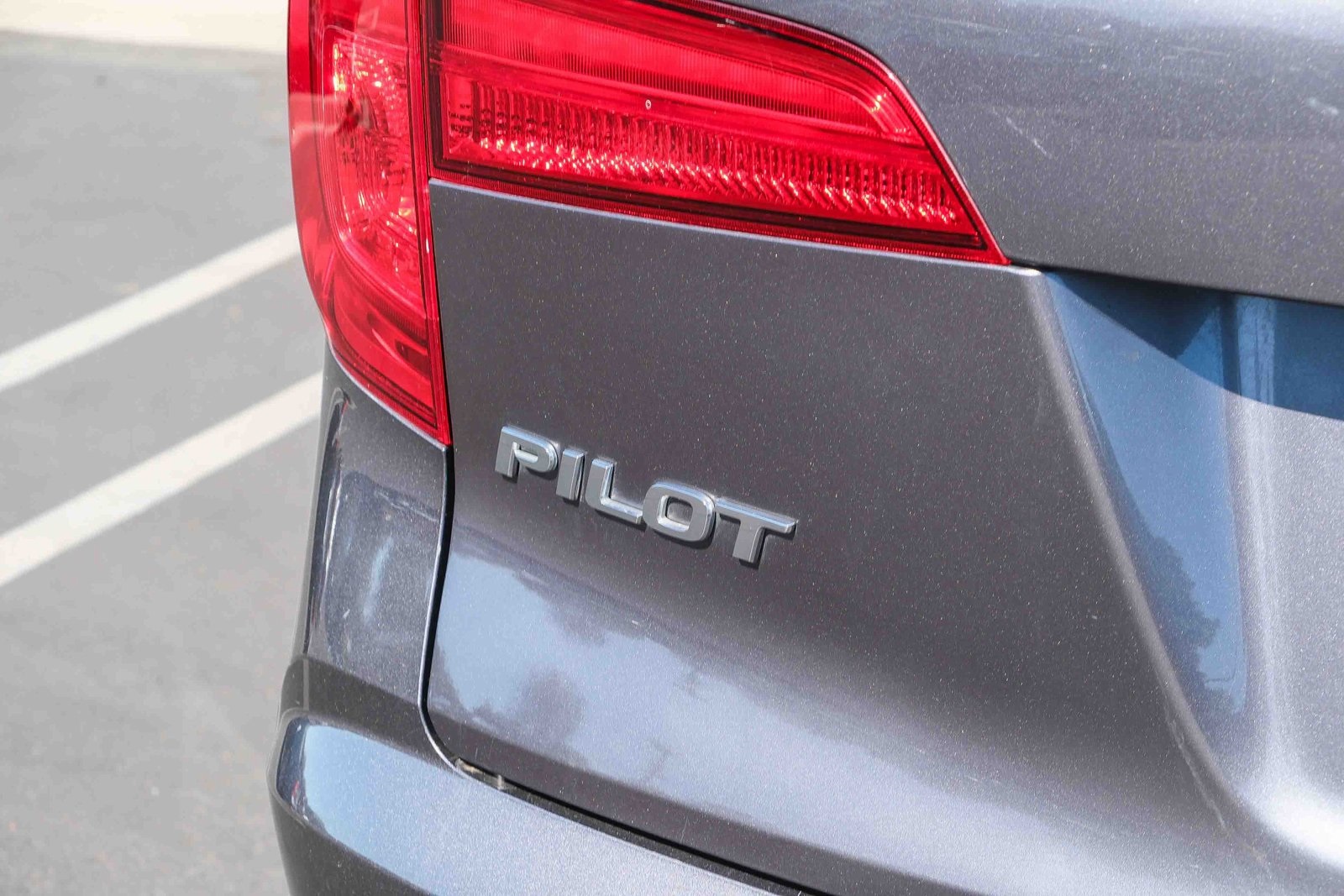 2017 Honda Pilot EX-L photo 12