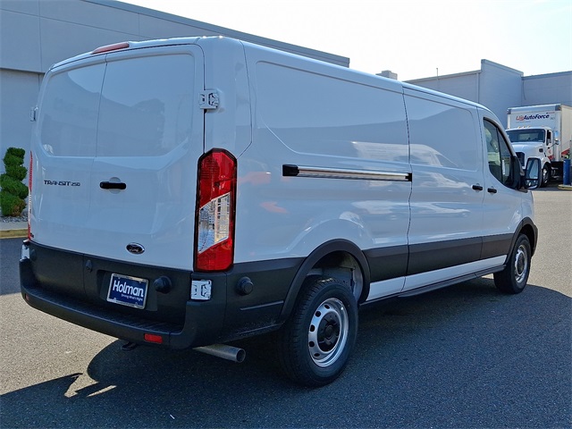 2025 Ford Transit photo 4