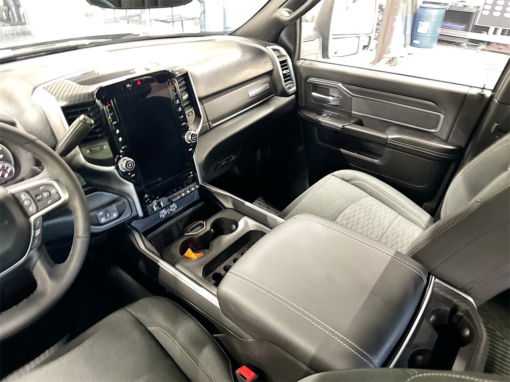 2025 Ram 2500 Big Horn photo 18