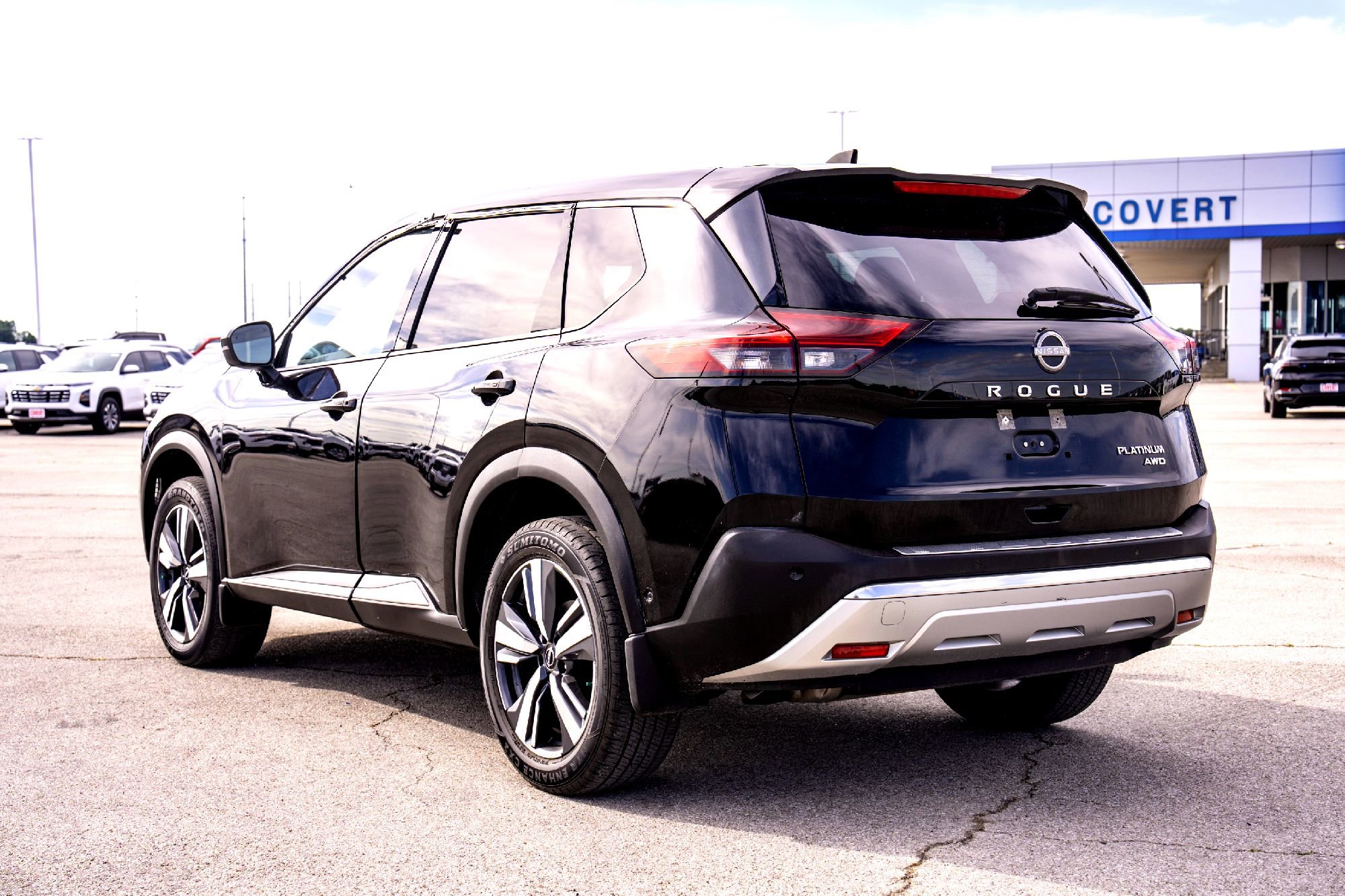 2022 Nissan Rogue Platinum photo 9