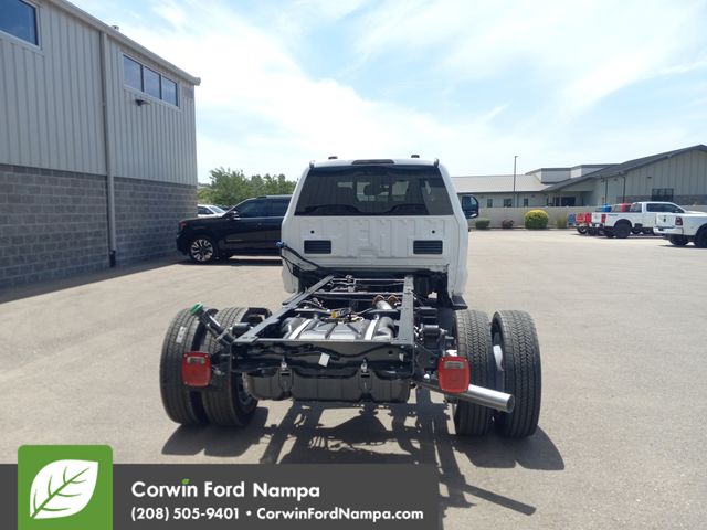 2025 Ford F-550 XL photo 4