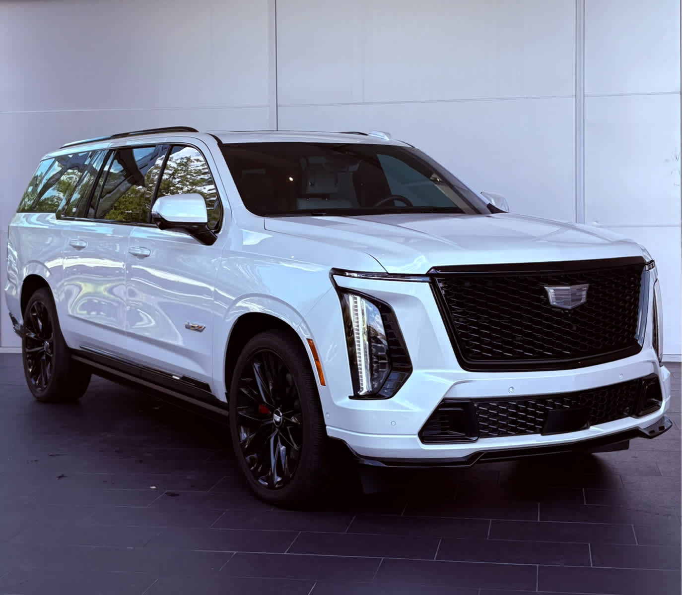 2025 Cadillac Escalade ESV V-Series photo 3