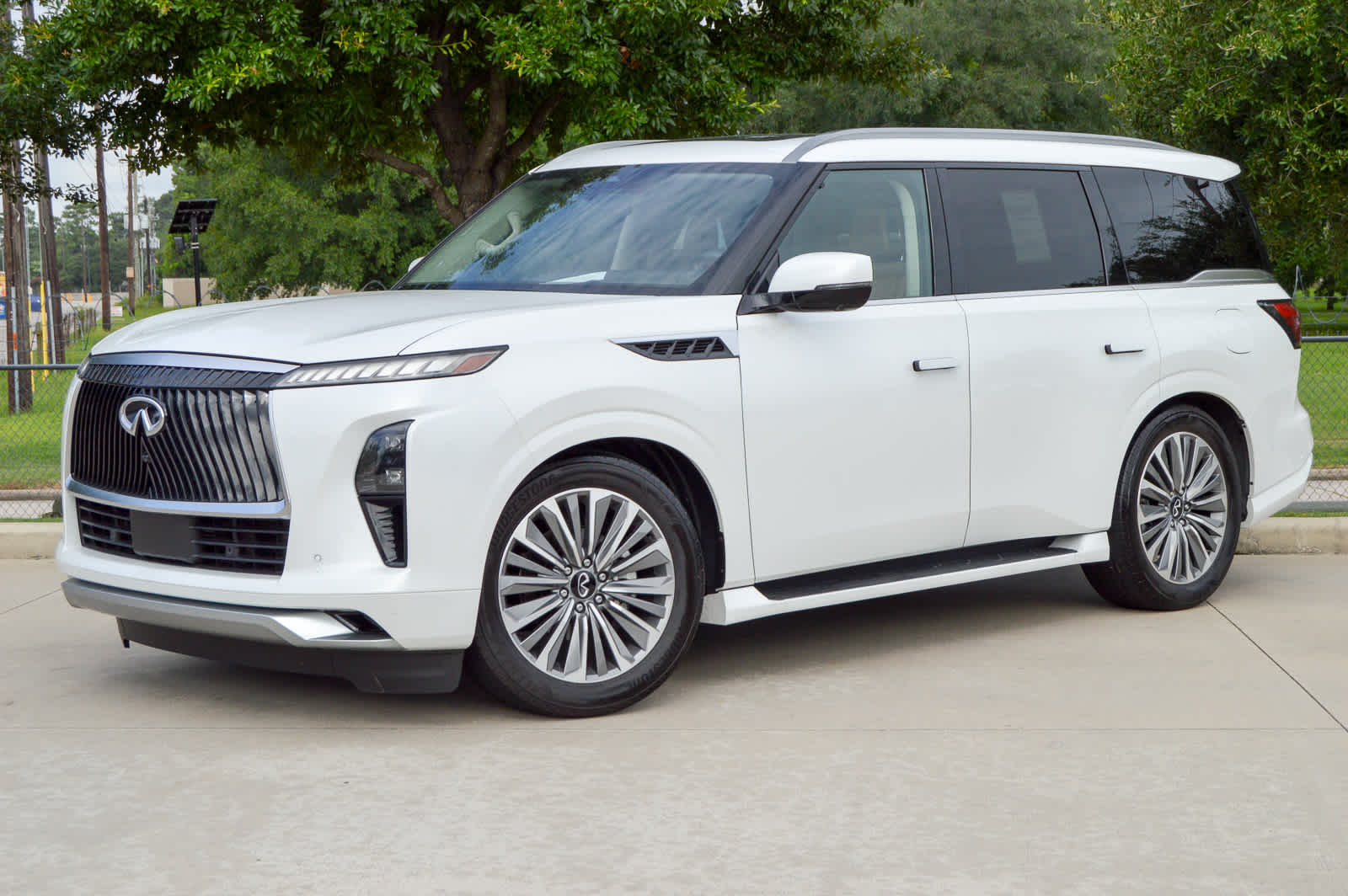 2025 INFINITI QX80 SENSORY