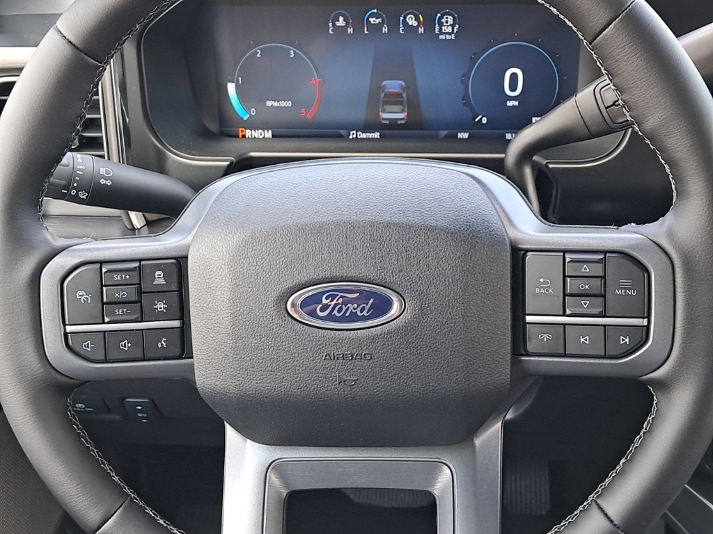 2025 Ford F-250 Lariat photo 13