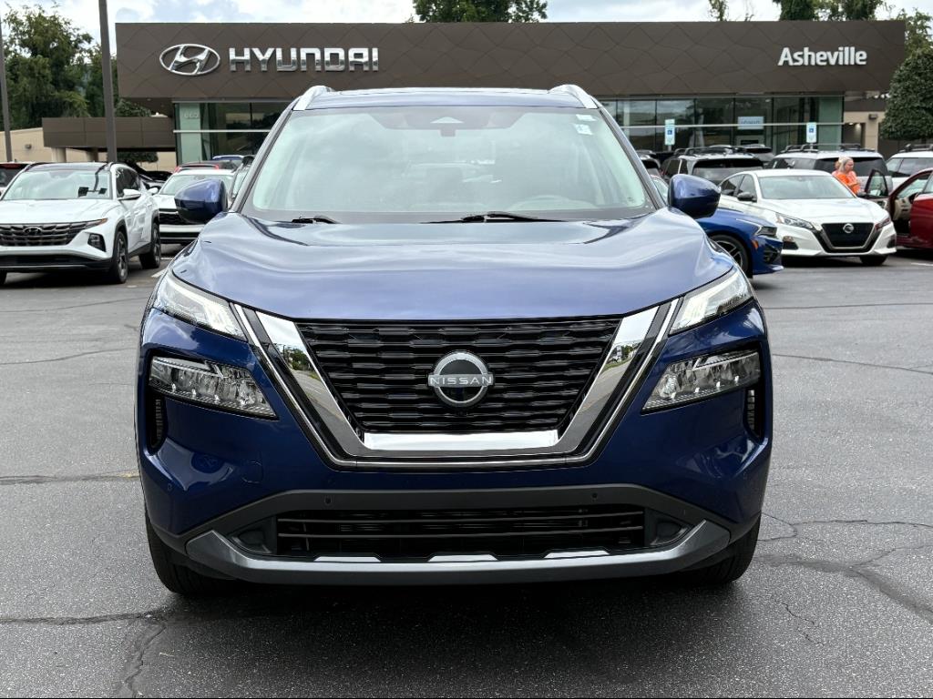 2023 Nissan Rogue SL photo 2