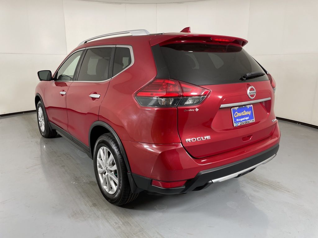 2017 Nissan Rogue SV AWD photo 6