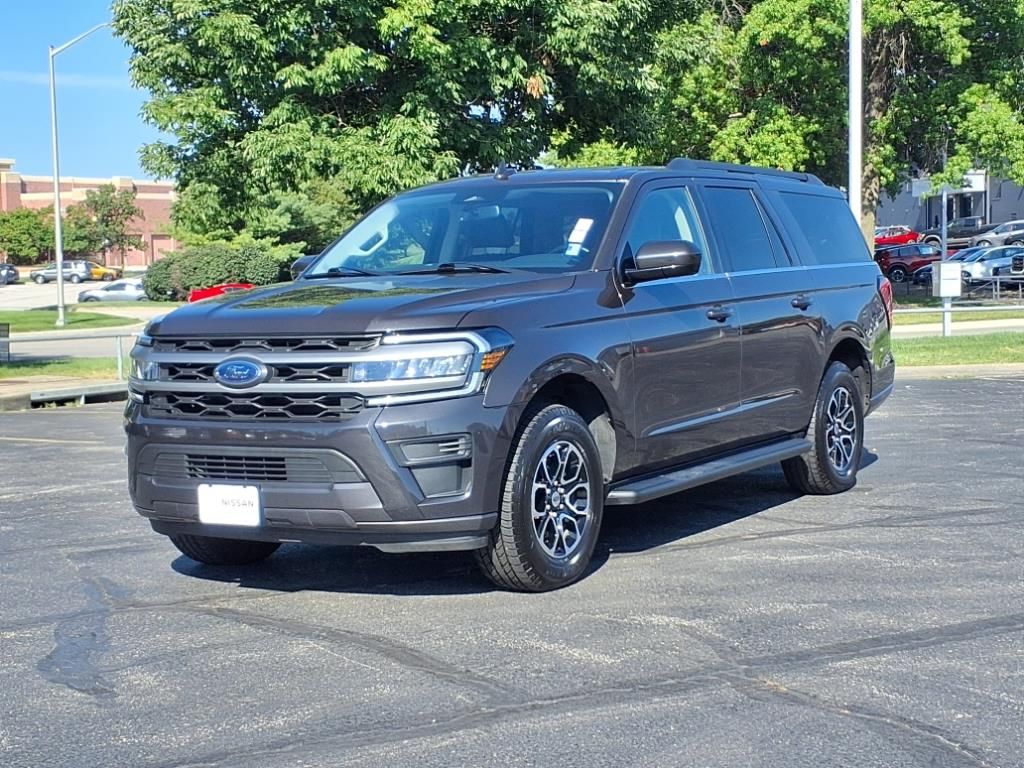 Used 2024 Ford Expedition XLT with VIN 1FMJK1J83REA24961 for sale in Kansas City