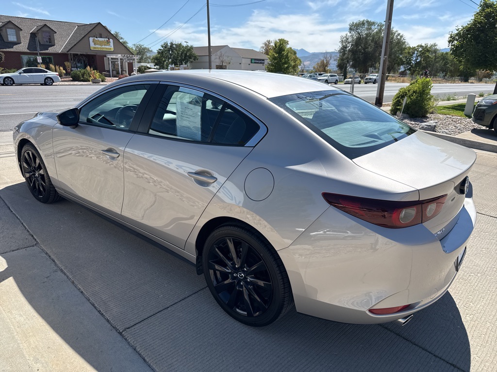 2024 Mazda Mazda3 2.5 Select Sport photo 4