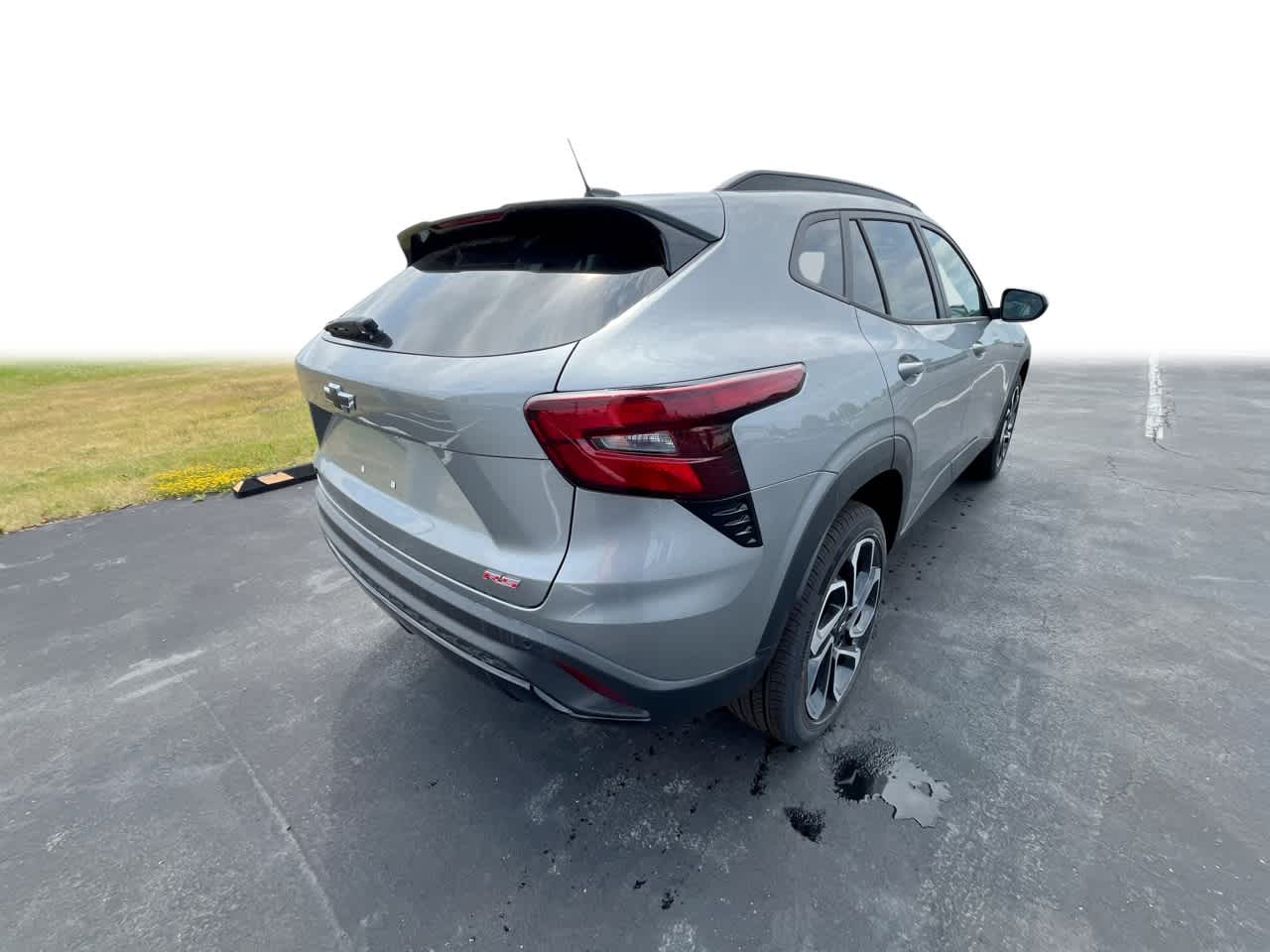 2025 Chevrolet Trax photo 8