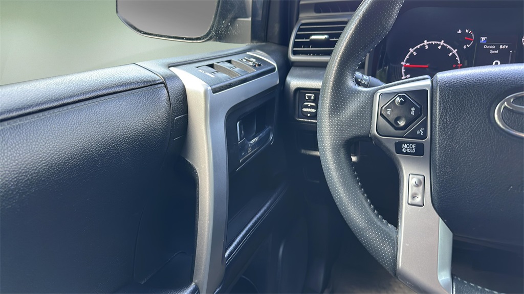 2022 Toyota 4Runner SR5 Trail photo 33