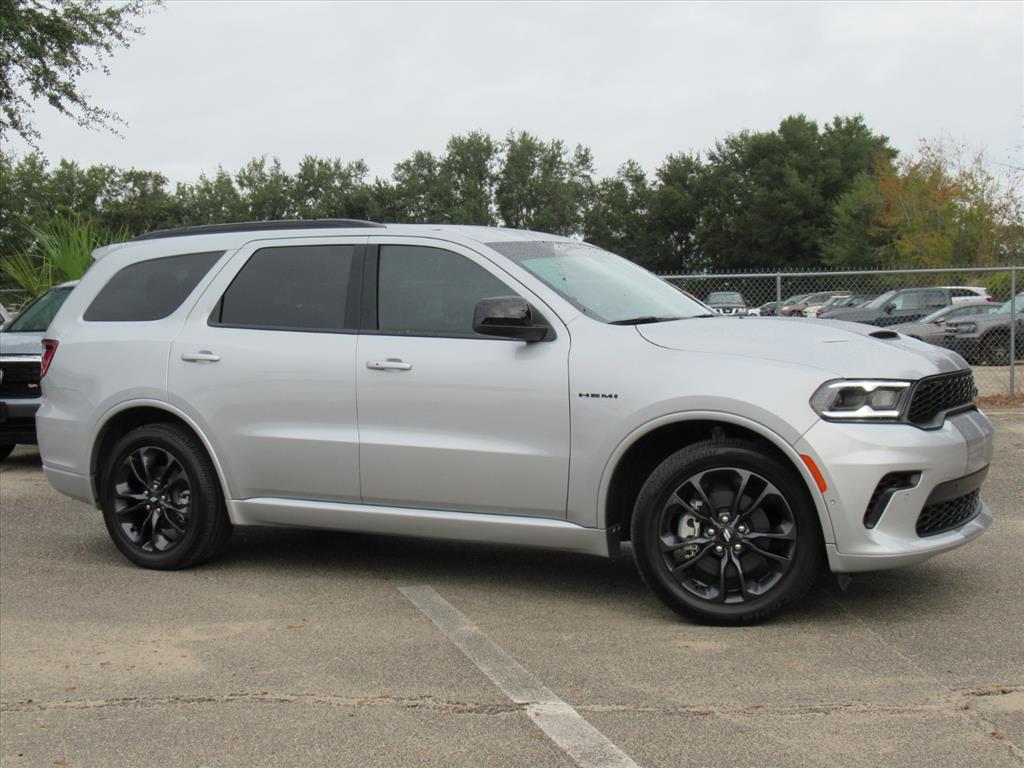 2025 Dodge Durango R/T photo 2
