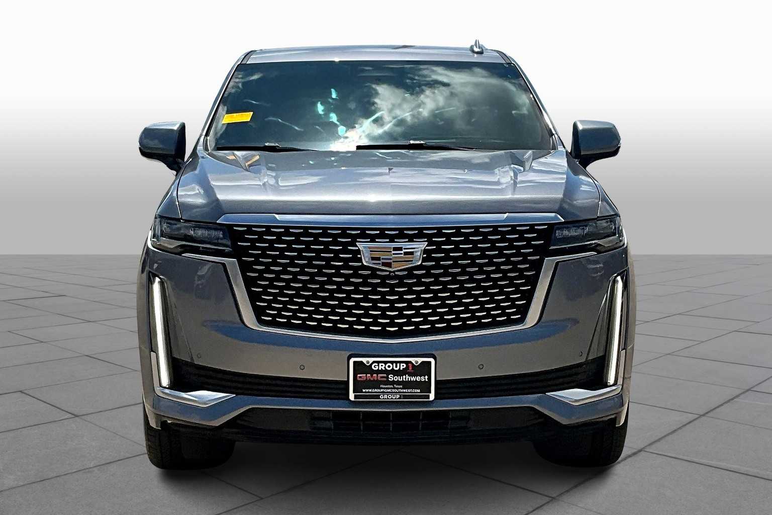 2021 Cadillac Escalade ESV Luxury photo 3
