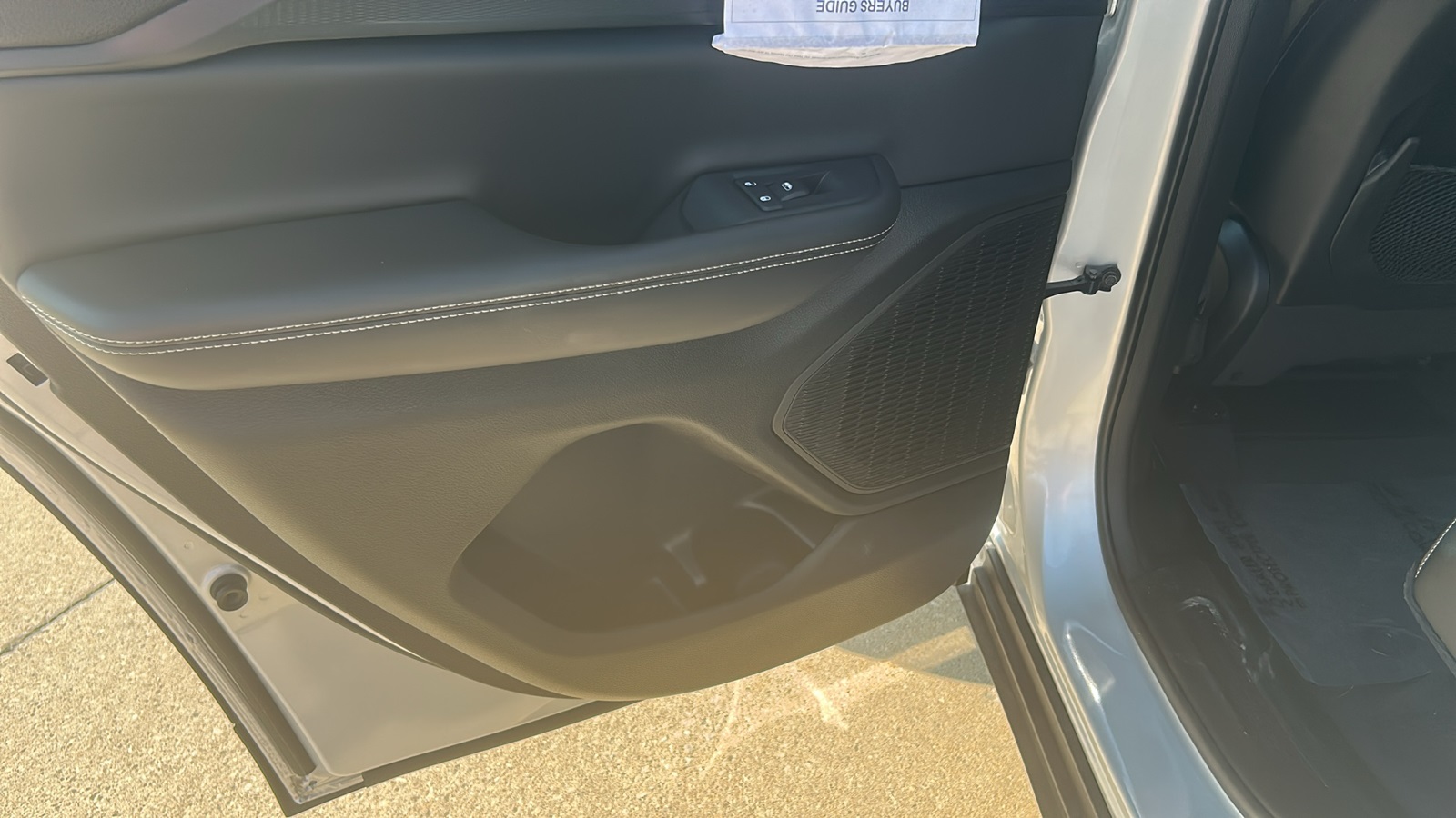 2024 Jeep Grand Cherokee Altitude X photo 32